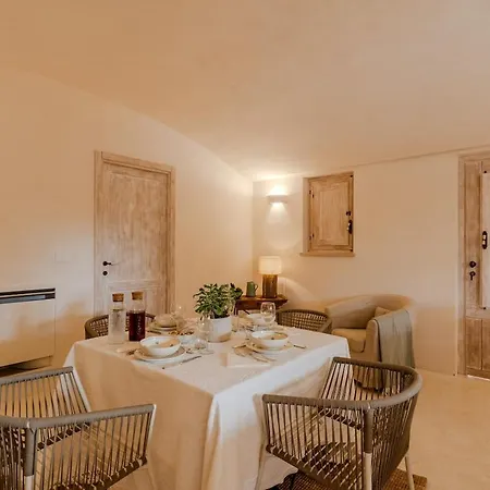 Lamia Di Bibi - Le Corti Del Silenzio Villa Ceglie Messapica